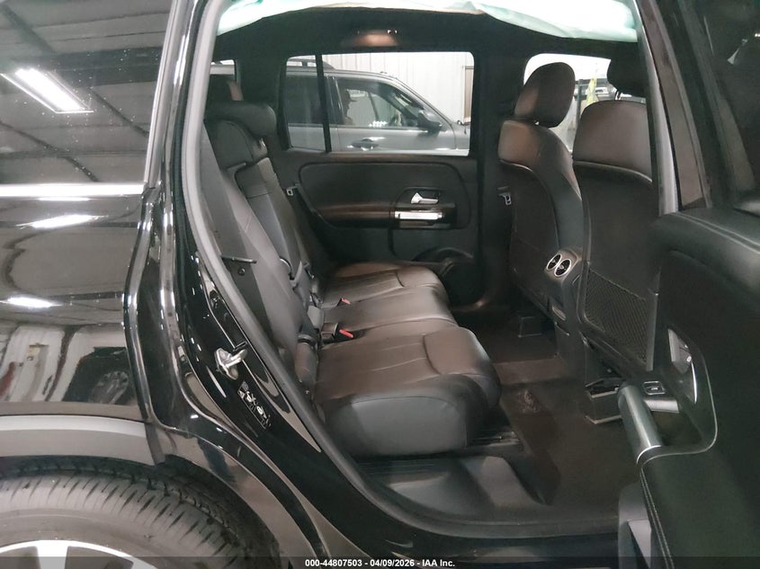 2022 Mercedes-benz Glb VIN W1N4M4HB5NW246719 IAAI salvage auction — RIGHT FRONT, Salvage Title, sold $7,800 on 2026-07-11 (photo 8)
