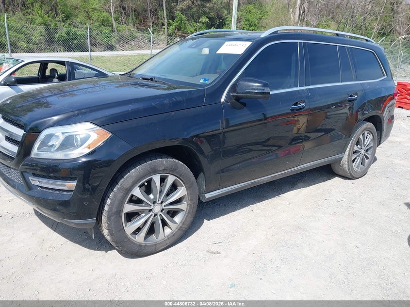 2013 Mercedes-benz Gl-klasse VIN 4JGDF7CE8DA261954 IAAI salvage auction — FRONT END, Salvage Title, sold $2,100 on 2026-07-18 (photo 2)