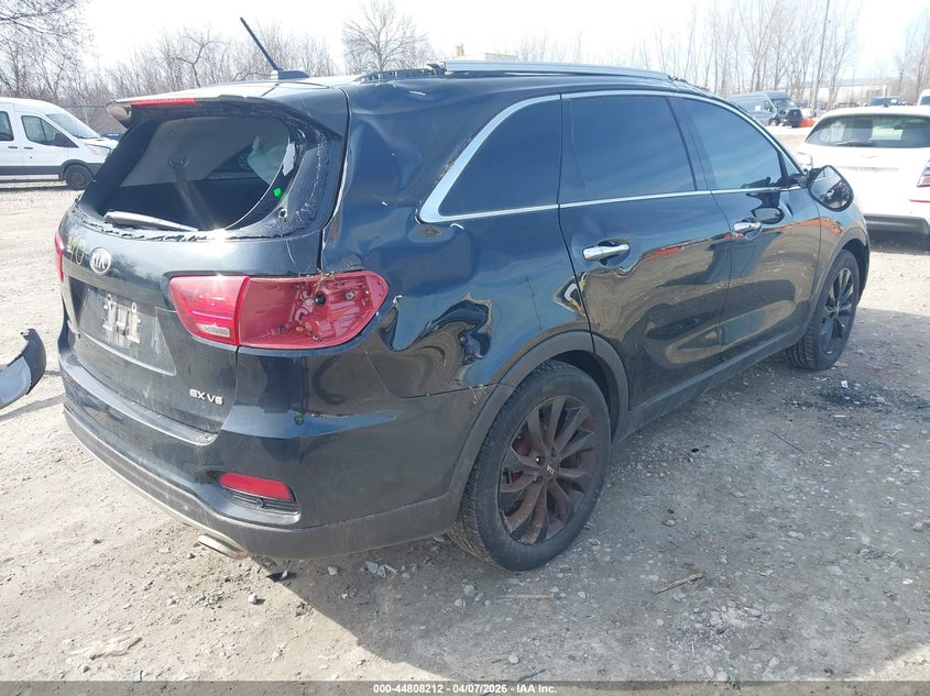 2020 Kia Sorento VIN 5XYPH4A51LG706725 IAAI salvage auction — ROLLOVER, Salvage Title, sold $625 on 2026-07-30 (photo 4)