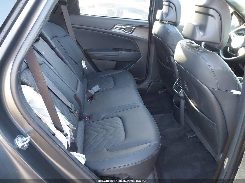 2025 Kia Sportage hybrid VIN KNDPZDDHXS7198494 IAAI salvage auction — LEFT & RIGHT, Wait Title, sold $5,200 on 2026-07-13 (photo 8)