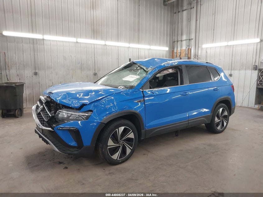 2024 Volkswagen Taos VIN 3VVUX7B21RM038188 IAAI salvage auction — ROLLOVER, Salvage (Minnesota), sold $3,550 on 2026-07-21 (photo 2)