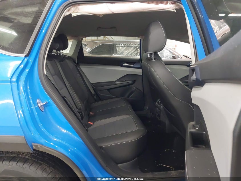 2024 Volkswagen Taos VIN 3VVUX7B21RM038188 IAAI salvage auction — ROLLOVER, Salvage (Minnesota), sold $3,550 on 2026-07-21 (photo 8)