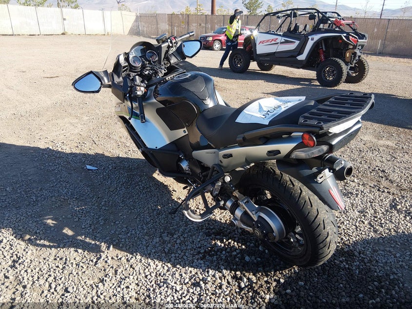 2020 Kawasaki Zg1400 VIN JKBZGNE11LA013345 IAAI salvage auction — FRONT END, Wait Title, sold $2,300 on 2026-07-21 (photo 3)