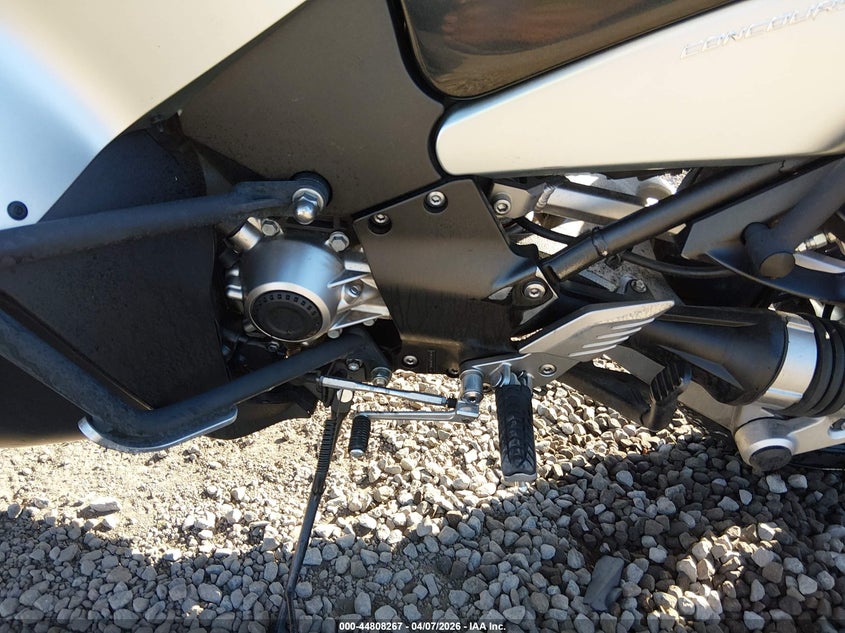 2020 Kawasaki Zg1400 VIN JKBZGNE11LA013345 IAAI salvage auction — FRONT END, Wait Title, sold $2,300 on 2026-07-21 (photo 9)