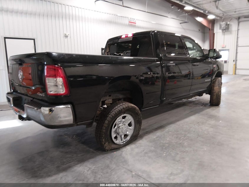 2019 Ram 2500 VIN 3C6UR5CJ6KG622164 IAAI salvage auction — BIO HAZARD, Salvage (Colorado), sold $3,325 on 2026-07-22 (photo 4)
