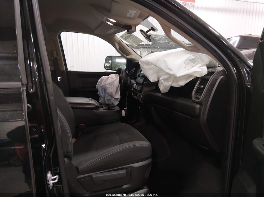2019 Ram 2500 VIN 3C6UR5CJ6KG622164 IAAI salvage auction — BIO HAZARD, Salvage (Colorado), sold $3,325 on 2026-07-22 (photo 5)