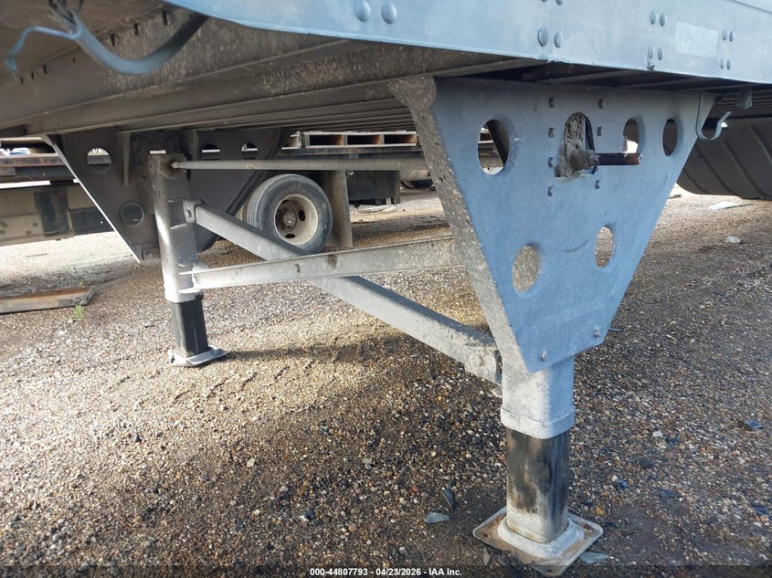 2013 Utility trailer mfg Utility trailer mfg VIN 1UYVS2531DP632602 IAAI salvage auction — SIDE, Clear (Texas), sold $325 on 2026-07-29 (photo 7)