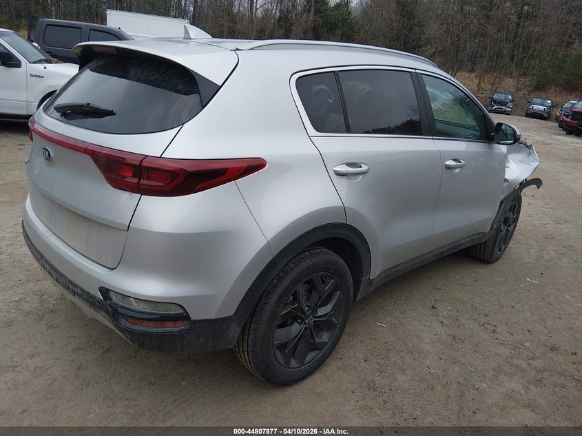 2021 Kia Sportage VIN KNDP6CAC5M7849402 IAAI salvage auction — RIGHT FRONT, Salvage (Vermont), sold $3,350 on 2026-07-23 (photo 4)