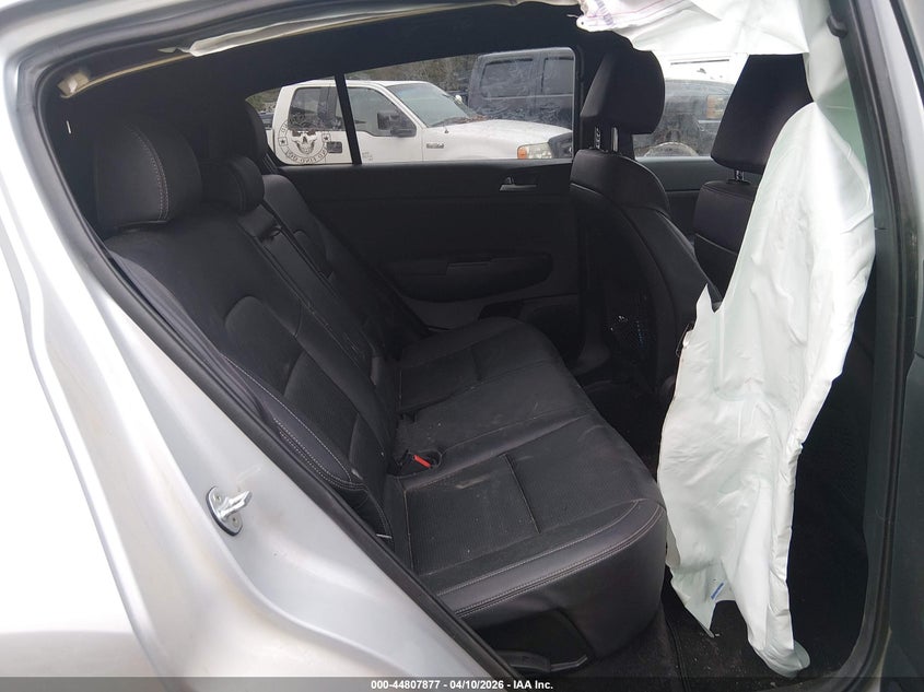 2021 Kia Sportage VIN KNDP6CAC5M7849402 IAAI salvage auction — RIGHT FRONT, Salvage (Vermont), sold $3,350 on 2026-07-23 (photo 8)