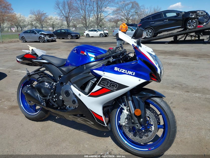 2026 Suzuki Gsx-r VIN JS1GN7FAXT7100895 IAAI salvage auction — FRONT & REAR, Salvage Title, sold $3,550 on 2026-07-21 (photo 1)