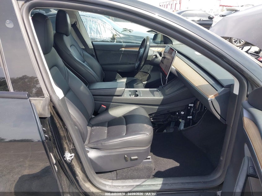 2024 Tesla Model y VIN 7SAYGDED2RF054631 IAAI salvage auction — FRONT END, Salvage Title, sold $7,800 on 2026-07-24 (photo 5)