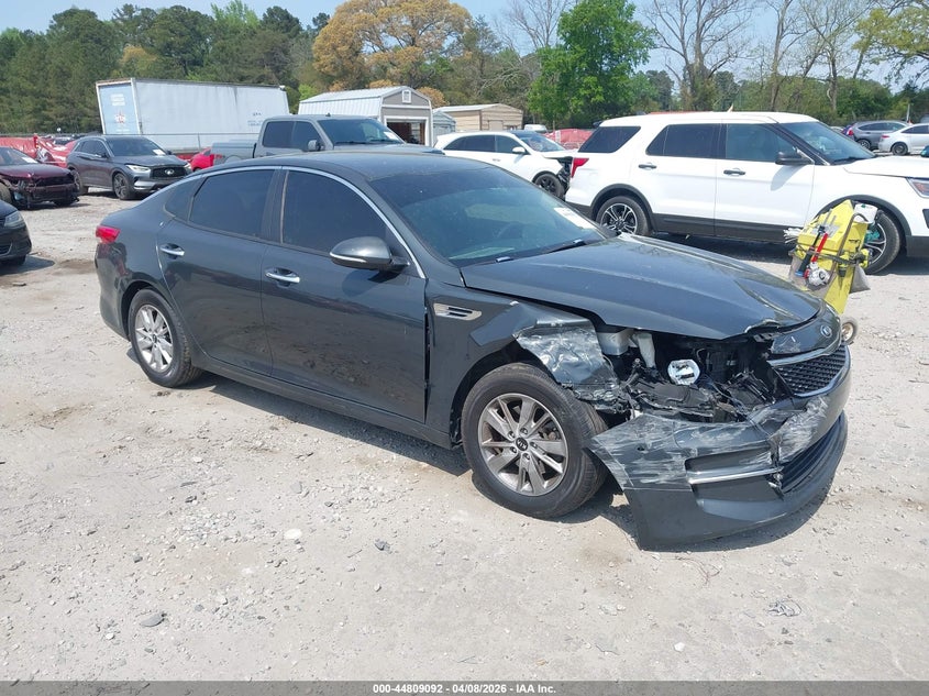 2016 Kia Optima VIN KNAGT4L38G5077681 IAAI salvage auction — RIGHT FRONT, Salvage Title, sold $700 on 2026-07-24 (photo 1)