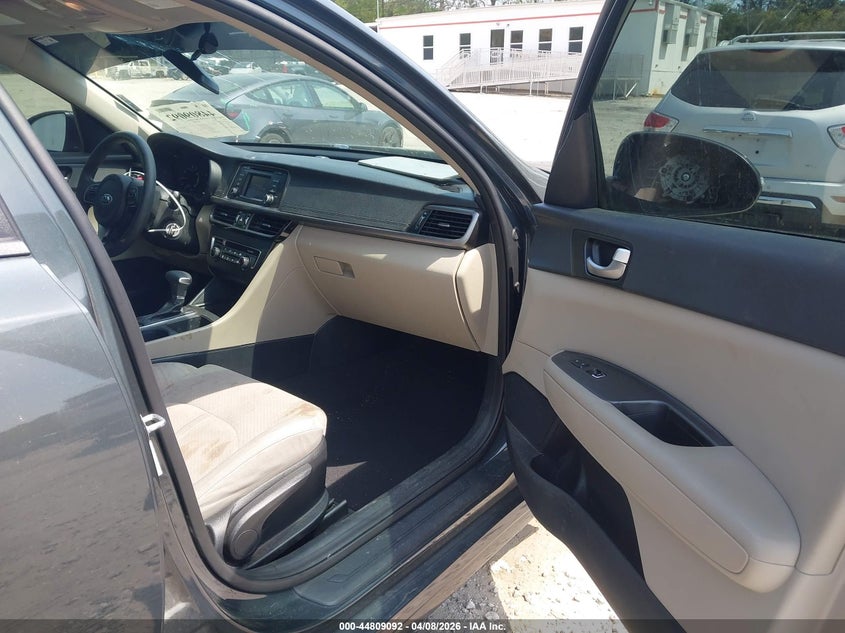 2016 Kia Optima VIN KNAGT4L38G5077681 IAAI salvage auction — RIGHT FRONT, Salvage Title, sold $700 on 2026-07-24 (photo 5)