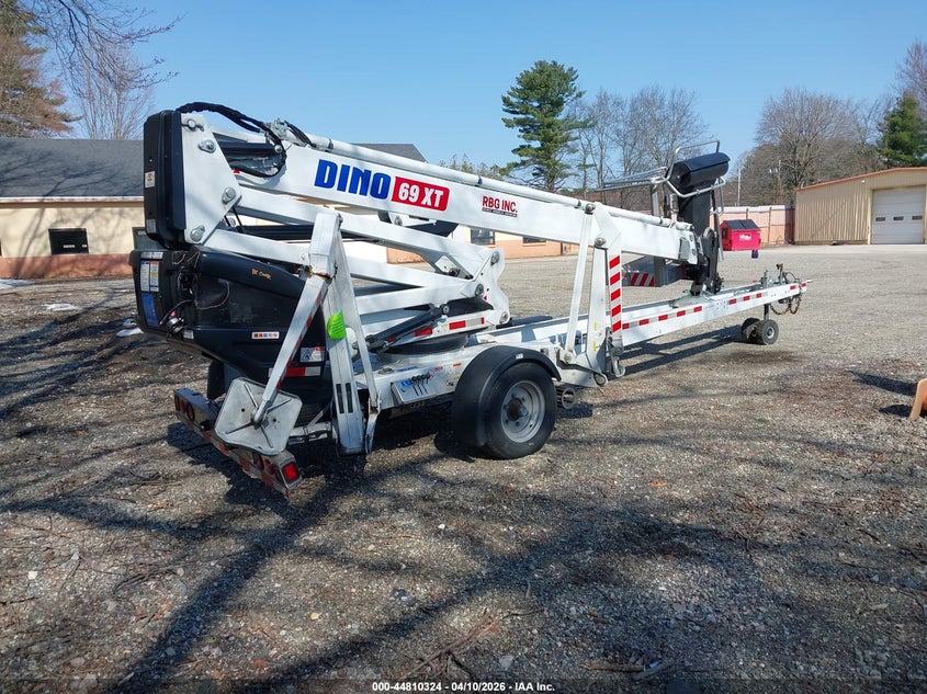 2022  Dino 210xtb ii boom lift VIN YGDC210XTN0003947 IAAI salvage auction — REAR END, Salvage (New Jersey), sold $21,750 on 2026-08-19 (photo 4)