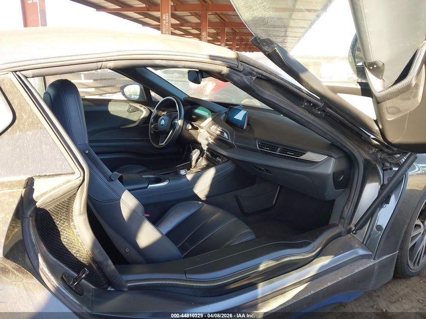 2019 BMW I8 VIN WBY2Z6C51K7D01901 IAAI salvage auction — UNKNOWN, Salvage Title, sold $25,250 on 2026-07-29 (photo 5)