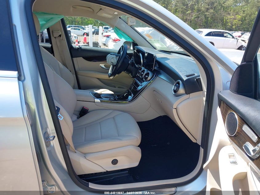 2020 Mercedes-benz Glc VIN WDC0G8EBXLF745130 IAAI salvage auction — FRONT END, Salvage Title, sold $4,950 on 2026-07-15 (photo 5)