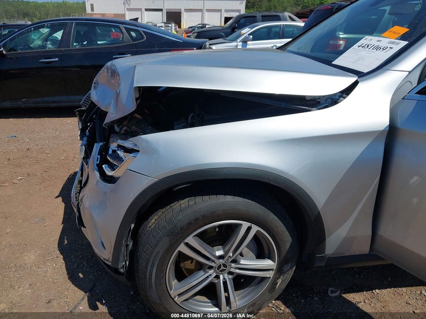 2020 Mercedes-benz Glc VIN WDC0G8EBXLF745130 IAAI salvage auction — FRONT END, Salvage Title, sold $4,950 on 2026-07-15 (photo 6)