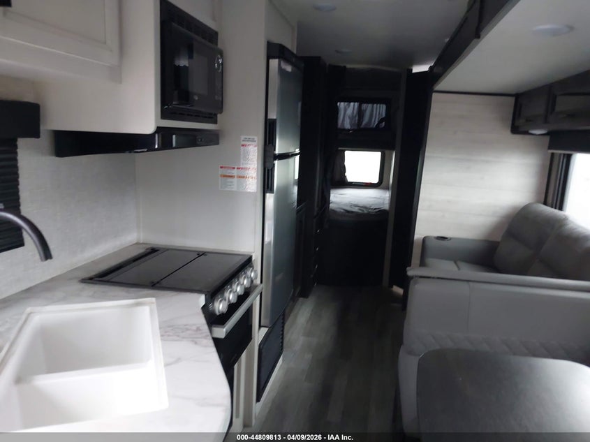 2023 Jayco Other VIN 1UJBC0BR1P17S0259 IAAI salvage auction — HAIL, Original (Texas), sold $9,050 on 2026-07-13 (photo 8)