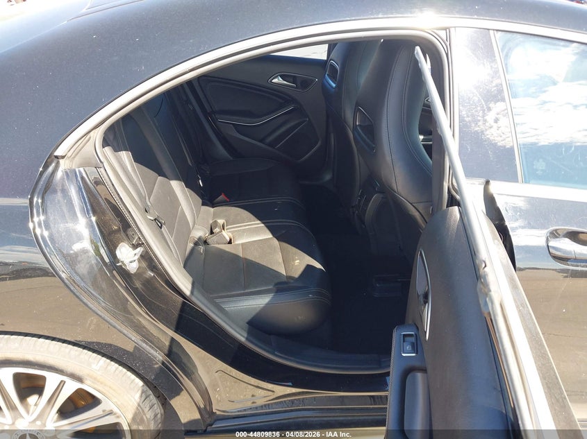 2019 Mercedes-benz Cla-klasse VIN WDDSJ4EBXKN751223 IAAI salvage auction — FRONT END, Salvage Title, sold $5,350 on 2026-07-29 (photo 8)