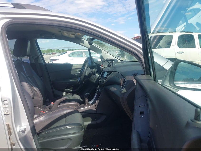 2019 Chevrolet Trax VIN KL7CJLSB9KB954826 IAAI salvage auction — REAR END, Salvage (Texas), sold $1,450 on 2026-07-07 (photo 5)
