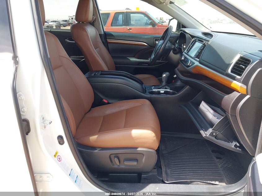 2017 Toyota Highlander VIN 5TDDZRFH8HS362322 IAAI salvage auction — FRONT END, Original (Texas), sold $15,750 on 2026-07-13 (photo 5)