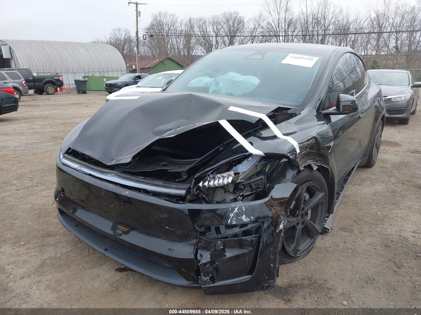 2026 Tesla Model y VIN 7SAYGDEE3TF554040 IAAI salvage auction — FRONT END, Salvage Title, sold $16,900 on 2026-08-29 (photo 6)