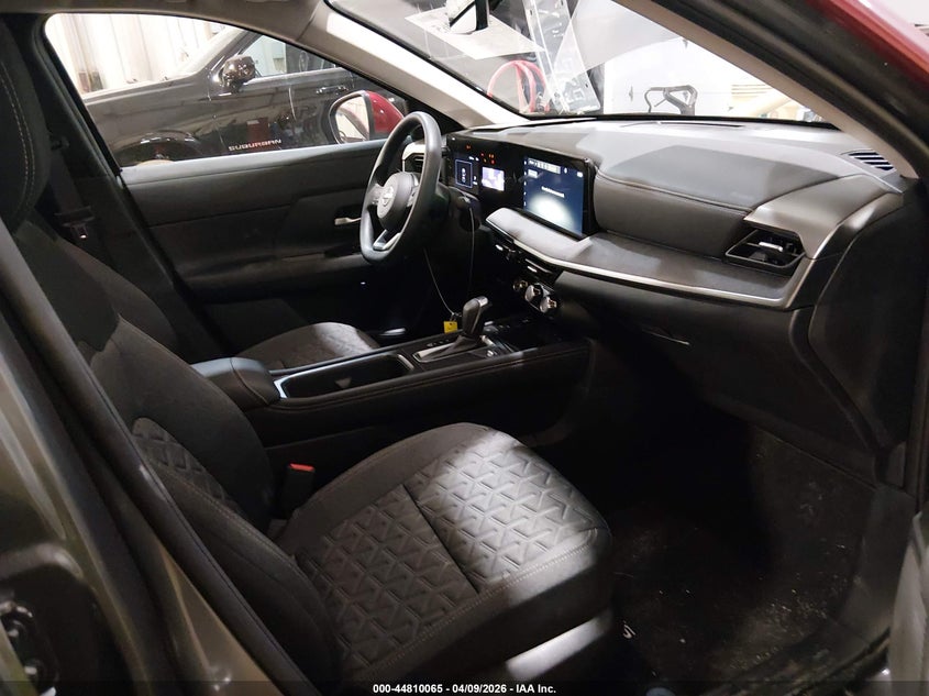 2025 Nissan Kicks VIN 3N8AP6CB6SL428584 IAAI salvage auction — FRONT END, Salvage Title, sold $6,600 on 2026-07-05 (photo 5)