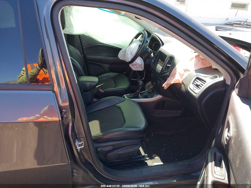 2020 Jeep Compass VIN 3C4NJDBB0LT234428 IAAI salvage auction — FRONT END, Salvage Title, sold $475 on 2026-08-24 (photo 5)