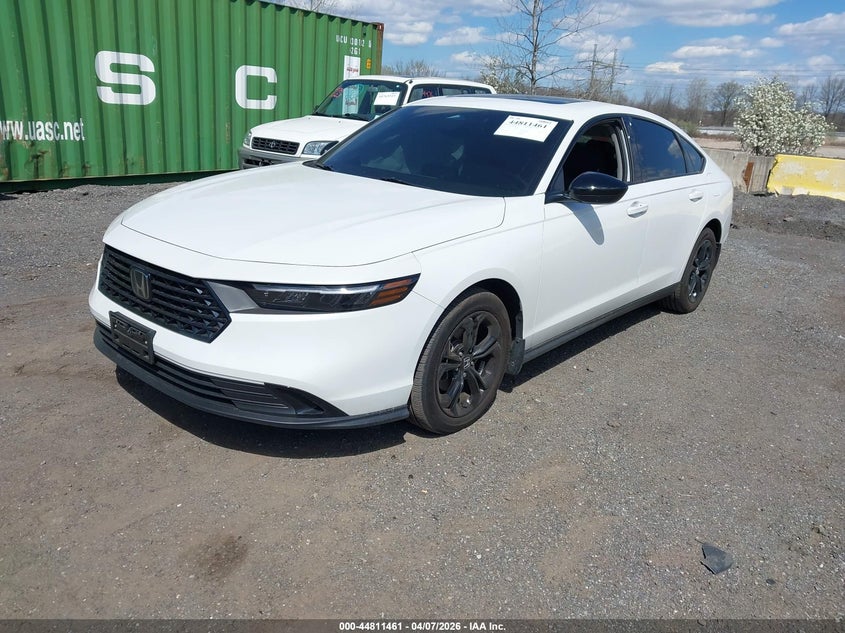 2025 Honda Accord VIN 1HGCY1F44SA056978 IAAI salvage auction — RIGHT SIDE, Salvage Title, sold $8,100 on 2026-07-28 (photo 2)