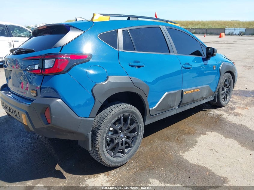 2024 Subaru Xv VIN 4S4GUHT65R3779453 IAAI salvage auction — SIDE, Salvage (California), sold $5,200 on 2026-07-05 (photo 4)