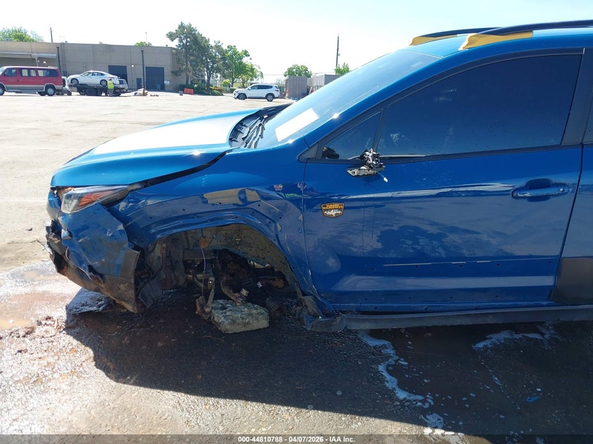 2024 Subaru Xv VIN 4S4GUHT65R3779453 IAAI salvage auction — SIDE, Salvage (California), sold $5,200 on 2026-07-05 (photo 6)