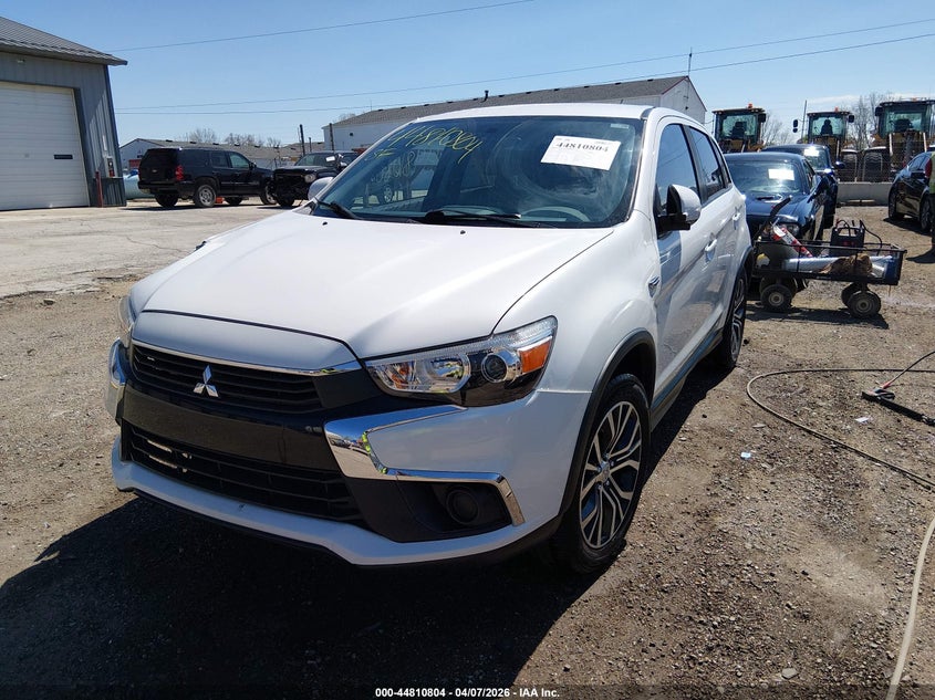 2016 Mitsubishi Outlander VIN JA4AP3AW3GZ055322 IAAI salvage auction — RIGHT FRONT, Salvage Title, sold $2,825 on 2026-07-15 (photo 2)