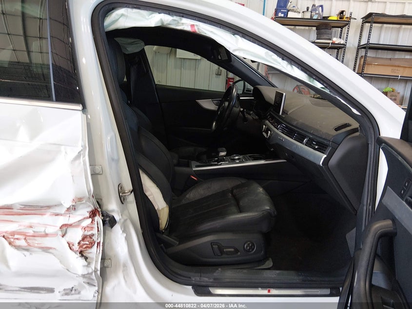 2017 Audi A4 VIN WAUENAF4XHN001031 IAAI salvage auction — RIGHT SIDE, Salvage (Missouri), sold $3,100 on 2026-07-13 (photo 5)