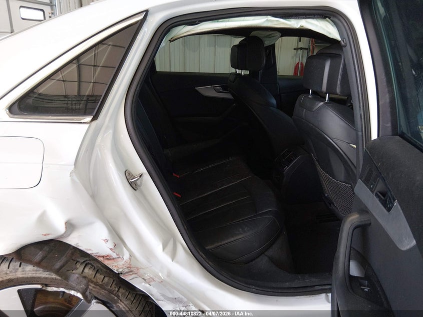 2017 Audi A4 VIN WAUENAF4XHN001031 IAAI salvage auction — RIGHT SIDE, Salvage (Missouri), sold $3,100 on 2026-07-13 (photo 8)