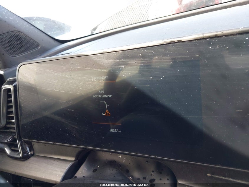 2024 Kia Sportage VIN 5XYK6CDF7RG147771 IAAI salvage auction — FRONT & REAR, Clear (Oklahoma), sold $5,625 on 2026-07-07 (photo 7)