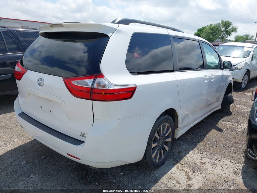 2018 Toyota Sienna VIN 5TDJZ3DC8JS194274 IAAI salvage auction — SIDE, Clear (Oklahoma), sold $2,300 on 2026-07-21 (photo 4)