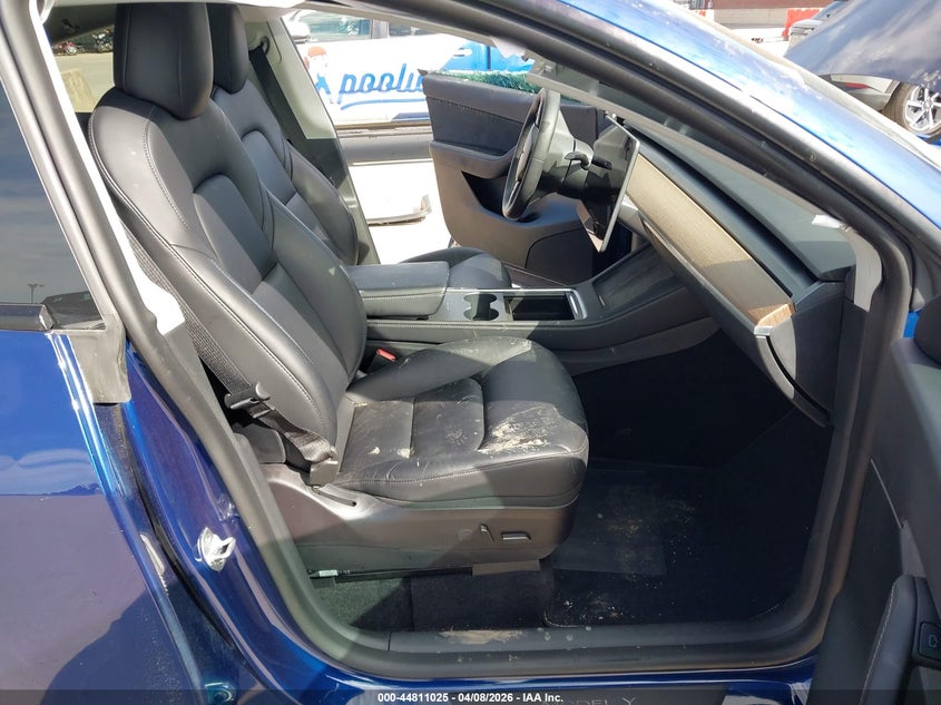 2022 Tesla Model y VIN 7SAYGDEF5NF505711 IAAI salvage auction — ROLLOVER, Original (Texas), sold $4,000 on 2026-07-29 (photo 5)