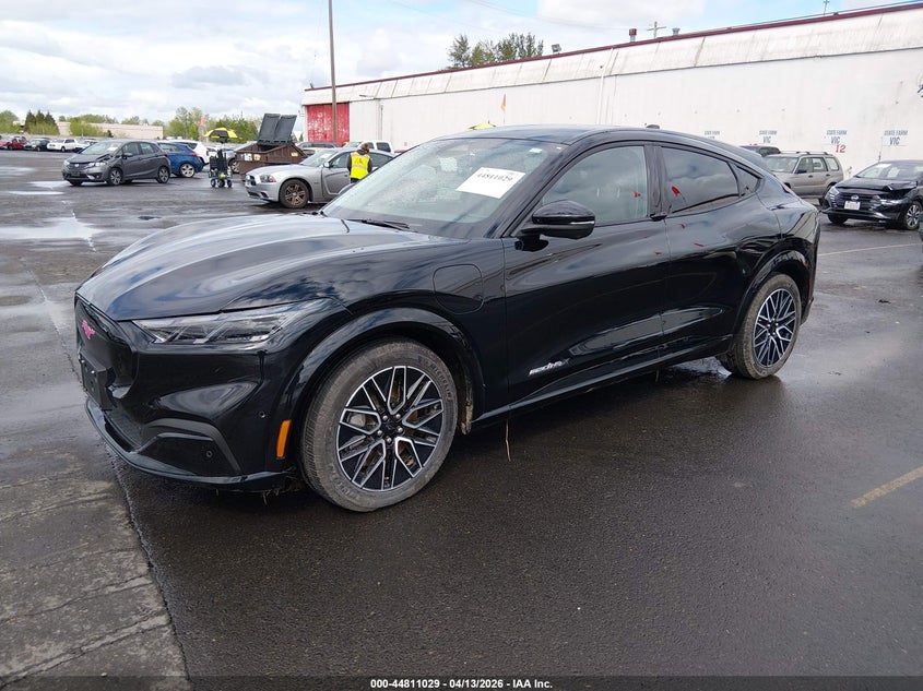 2024 Ford Mustang mach-e VIN 3FMTK3SU3RMA43004 IAAI salvage auction — LEFT SIDE, Salvage Title, sold $11,800 on 2026-07-30 (photo 2)