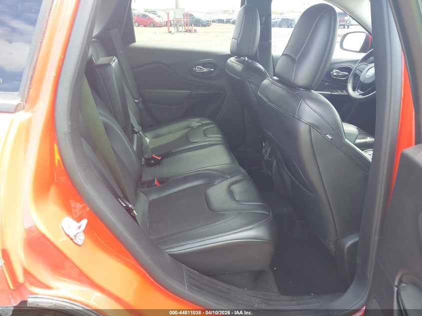 2021 Jeep Cherokee VIN 1C4PJLLB9MD237370 IAAI salvage auction — FRONT END, Salvage Title, sold $4,250 on 2026-07-10 (photo 8)
