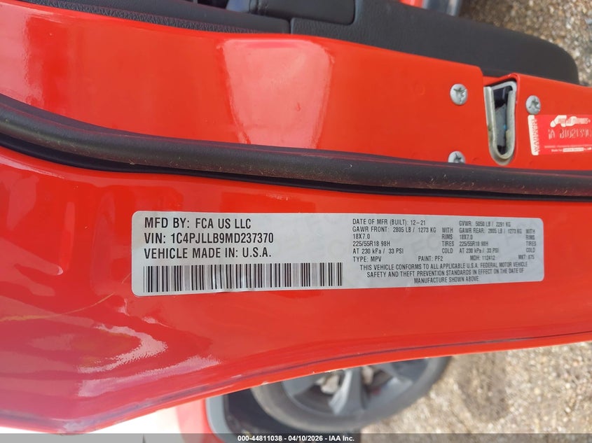 2021 Jeep Cherokee VIN 1C4PJLLB9MD237370 IAAI salvage auction — FRONT END, Salvage Title, sold $4,250 on 2026-07-10 (photo 9)