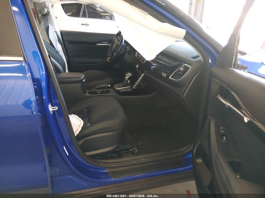 2023 Kia Seltos VIN KNDERCAAXP7466282 IAAI salvage auction — ROLLOVER, Salvage Title, sold $2,300 on 2026-07-23 (photo 5)