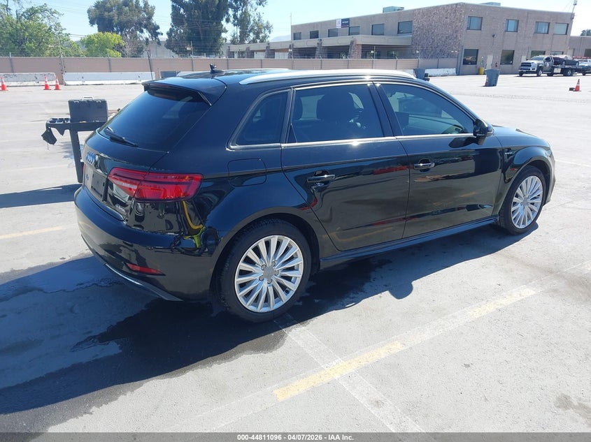 2018 Audi A3 VIN WAUUPBFFXJA084633 IAAI salvage auction — FRONT END, Salvage (California), sold $3,250 on 2026-07-29 (photo 4)