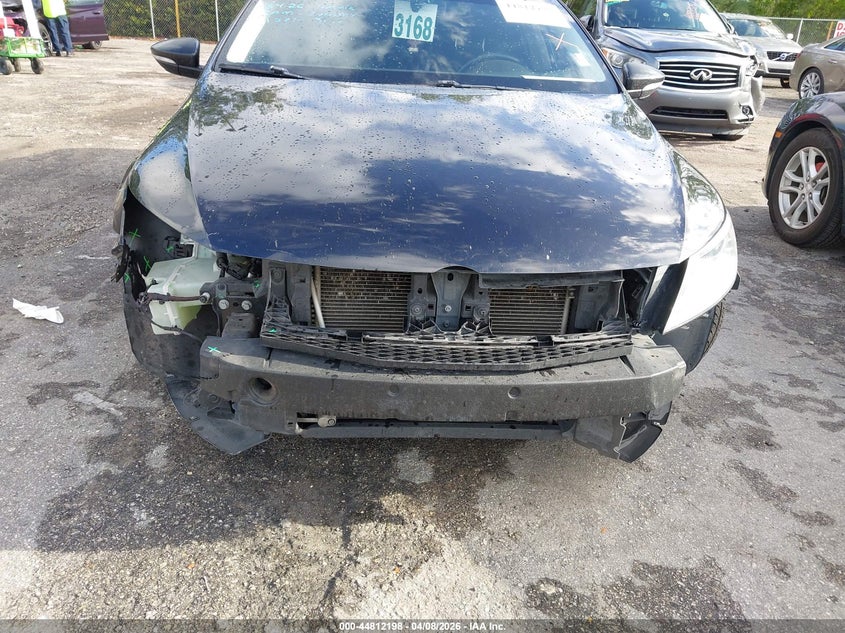 2013 Volkswagen Passat cc VIN WVWBN7AN9DE540792 IAAI salvage auction — FRONT END, Salvage Title, sold $325 on 2026-08-03 (photo 6)