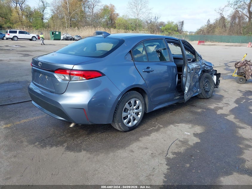 2022 Toyota Corolla VIN JTDEPMAE1N3005149 IAAI salvage auction — RIGHT SIDE, Salvage - Greater Than 75% (Maryland), sold $2,050 on 2026-07-30 (photo 4)