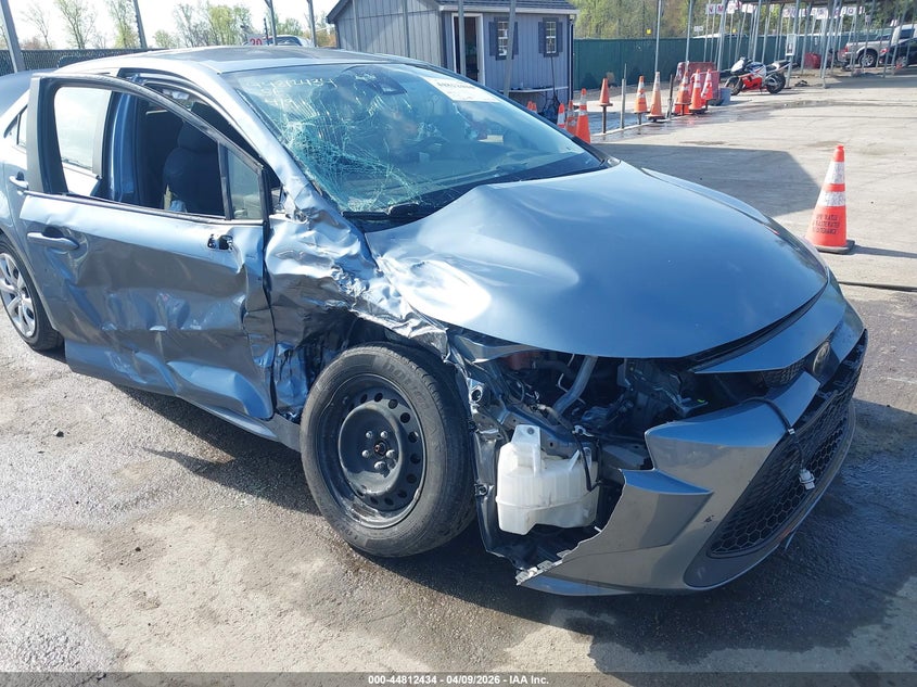 2022 Toyota Corolla VIN JTDEPMAE1N3005149 IAAI salvage auction — RIGHT SIDE, Salvage - Greater Than 75% (Maryland), sold $2,050 on 2026-07-30 (photo 6)