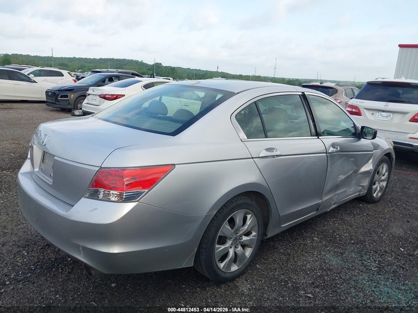 2009 Honda Accord VIN JHMCP26899C003572 IAAI salvage auction — RIGHT SIDE, Clear (Oklahoma), sold $2,000 on 2026-07-14 (photo 4)