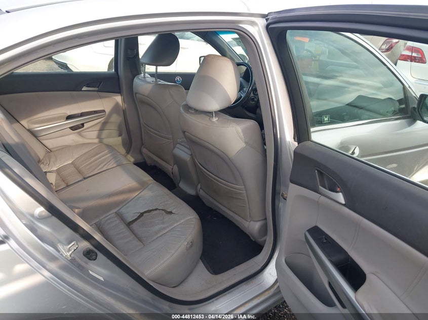 2009 Honda Accord VIN JHMCP26899C003572 IAAI salvage auction — RIGHT SIDE, Clear (Oklahoma), sold $2,000 on 2026-07-14 (photo 8)