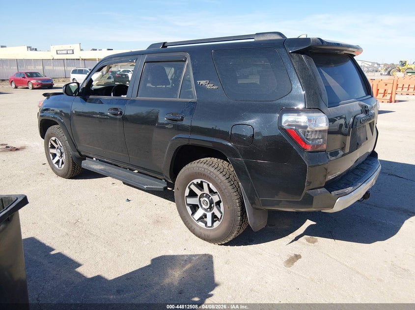 2018 Toyota 4runner VIN JTEBU5JR5J5486876 IAAI salvage auction — FRONT END, Salvage (Kansas), sold $525 on 2026-07-24 (photo 3)