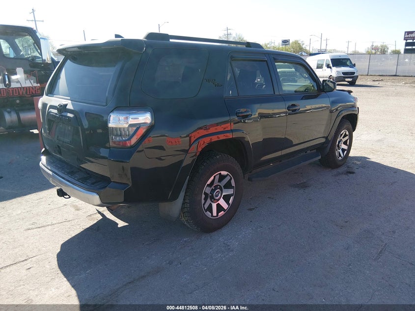 2018 Toyota 4runner VIN JTEBU5JR5J5486876 IAAI salvage auction — FRONT END, Salvage (Kansas), sold $525 on 2026-07-24 (photo 4)