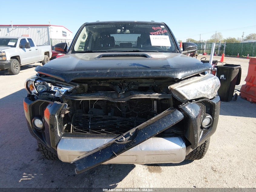 2018 Toyota 4runner VIN JTEBU5JR5J5486876 IAAI salvage auction — FRONT END, Salvage (Kansas), sold $525 on 2026-07-24 (photo 6)